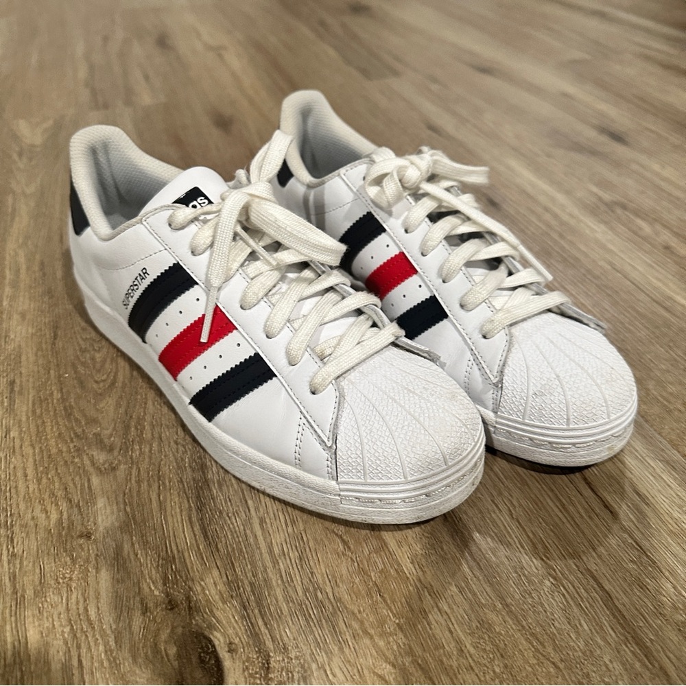 { preloved} Men’s Adidas Superstar White Shoes with Red and Black Accents